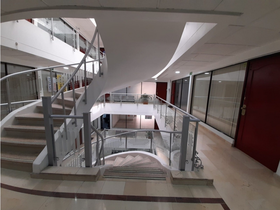 OFICINA VENTA CALLE 96 CARRERA 16 de 60 M2