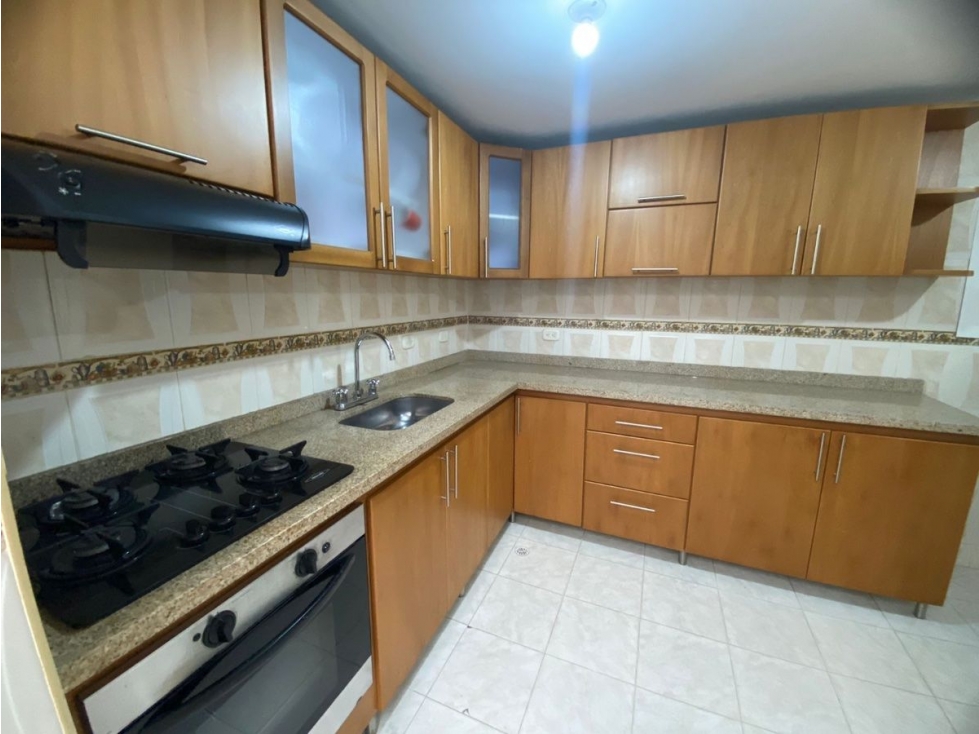 VENTA DE APARTAMENTO DE 142 METROS, BARRIO SANTA BARBARA — foto 2