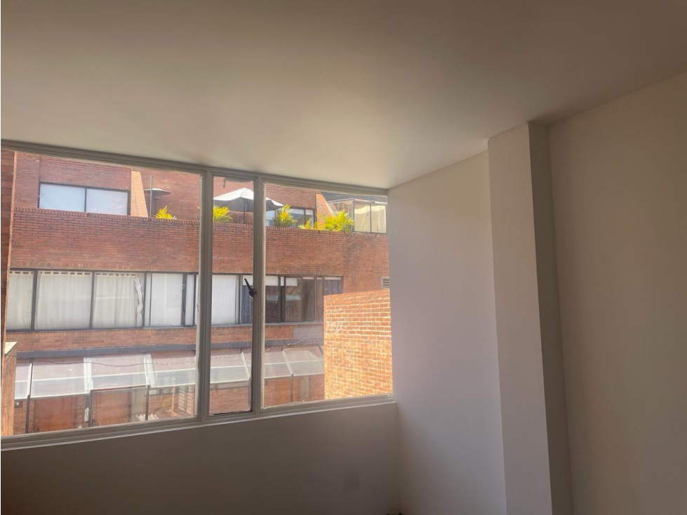 APARTAMENTO EN VENTA DE 40 METROS EN SANTA BÁRBARA — foto 2