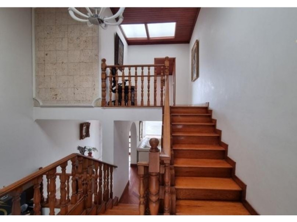 CASA EN VENTA DE 350 METROS, BARRIO BATAN — foto 2
