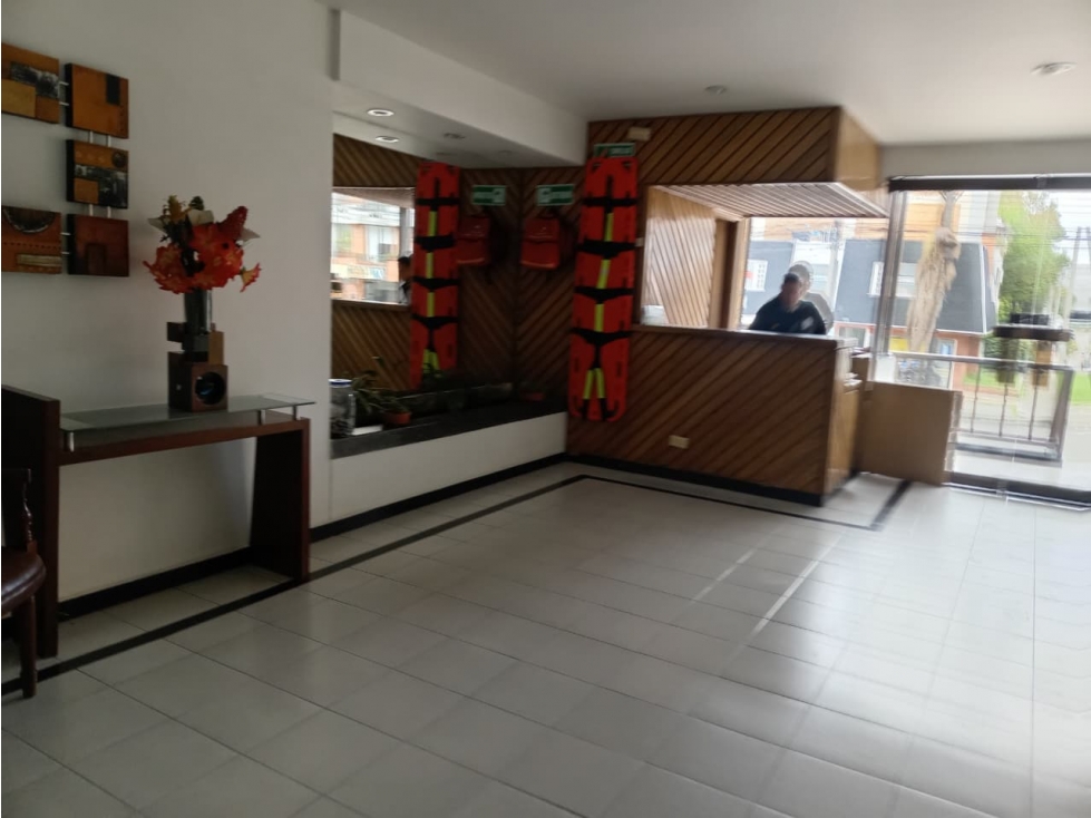 VENTA APTO EN SANTA BARBARA 101.35MTS $ 700.000.000 — foto 2