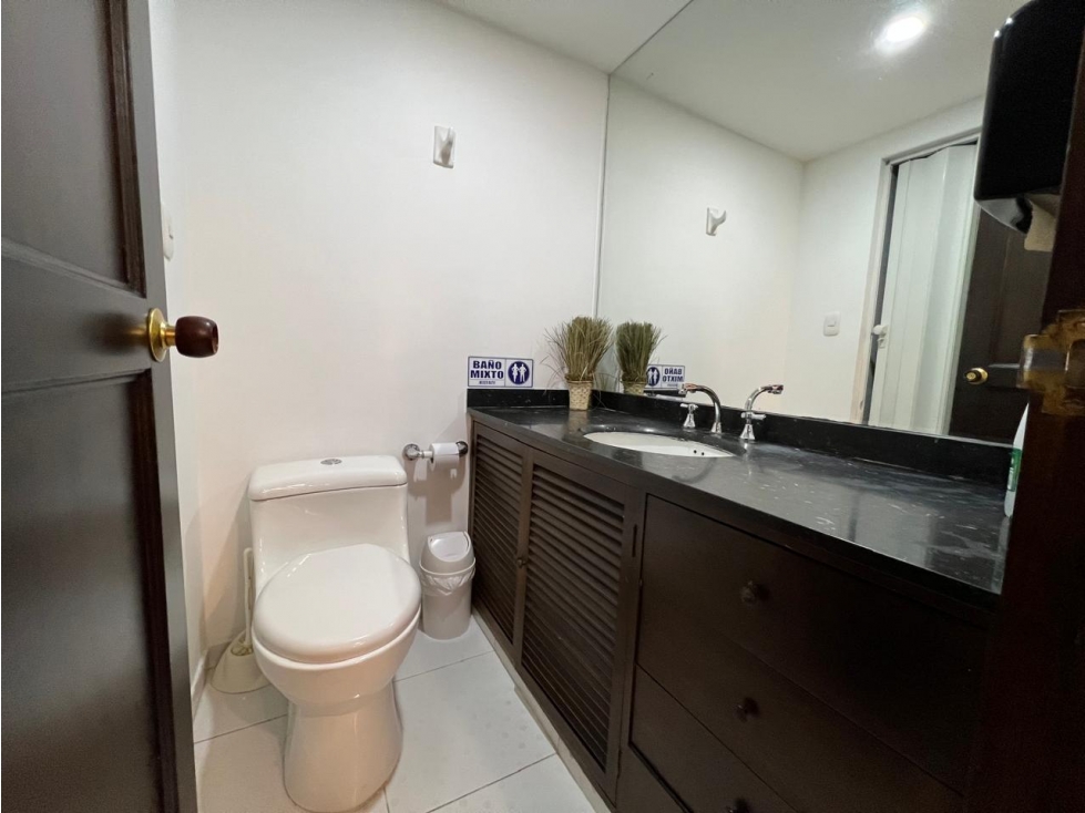 ARRIENDO OFICINA $ 4.950.000 55MTS , BARRIO CHICO NAVARRA — foto 2