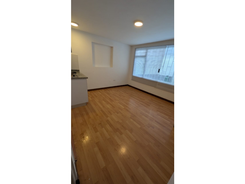 ARRIENDO APARTAESTUDIO CHAPINERO ALTO INCLUIDOS SERVICIOS $ 1.650.000