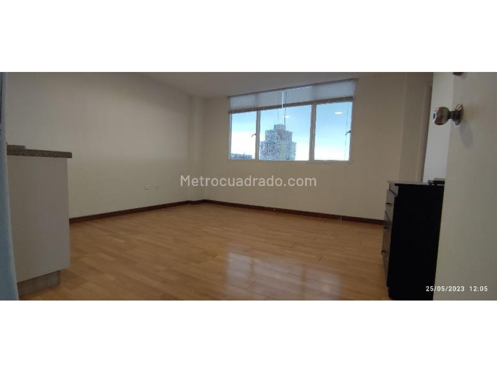 SE ARRIENDA APTO CHAPINERO $1.750.000 SERVICIOS INCLUIDOS