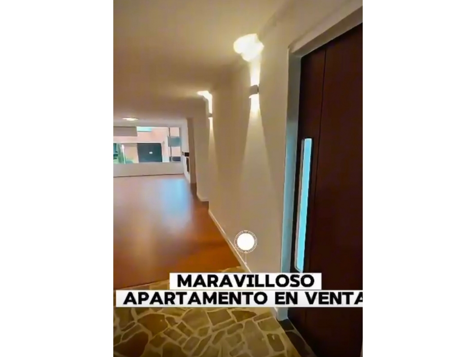 VENDO APARTAMENTO SANTA BARBARA CENTRAL $ 850.000.000
