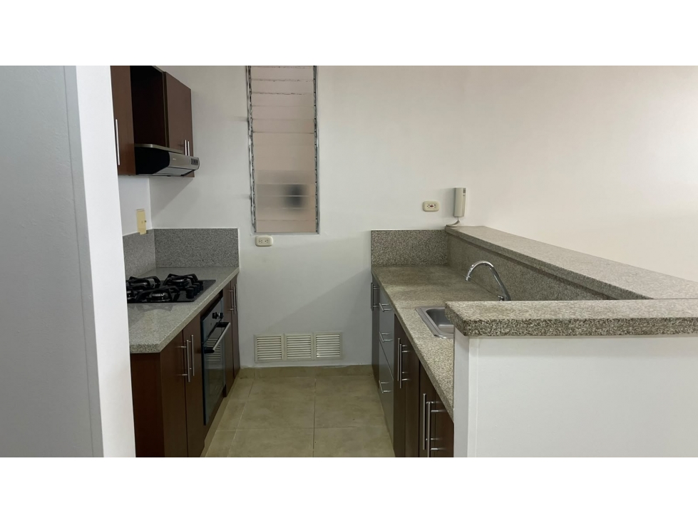 ARRIENDO APTO CHAPINERO $ 3.200.000