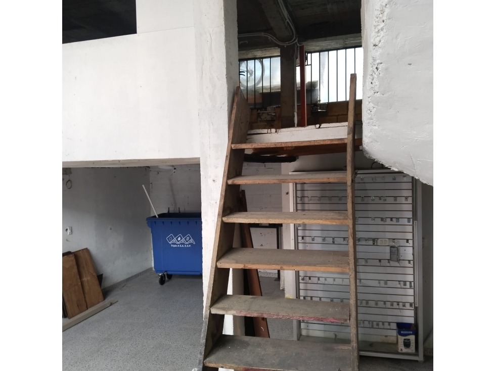 ARRIENDO BODEGA DE 48 MTS, BARRIO SUBA LAS FLORES - 2