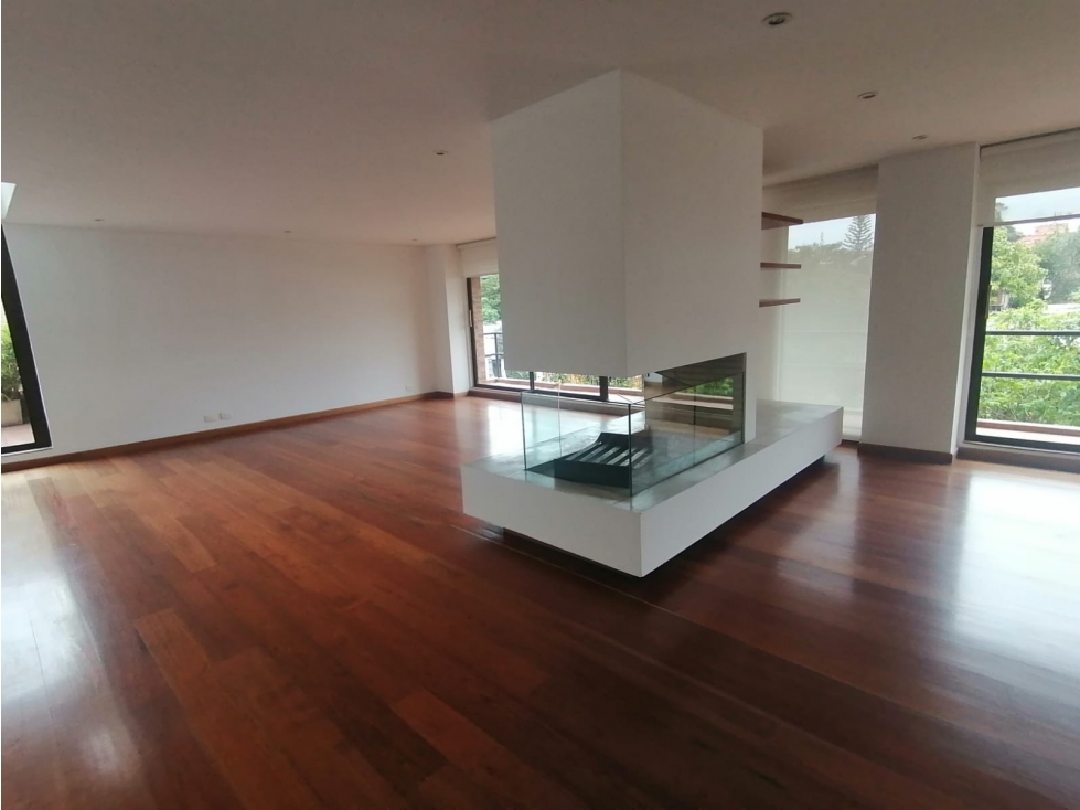VENTA DE APARTAMENTO DE 350 MTS, BARRIO SANTA ANA ALTA