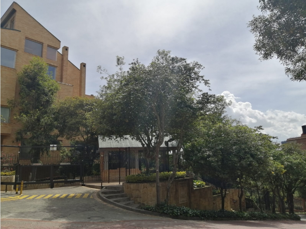 APARTAMENTO VENTA, 330 METROS, SANTA BARBARA