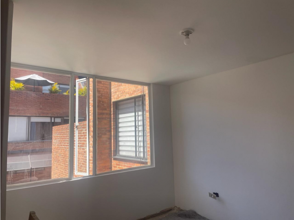 APARTAMENTO EN VENTA DE 40 METROS EN SANTA BÁRBARA — foto 4