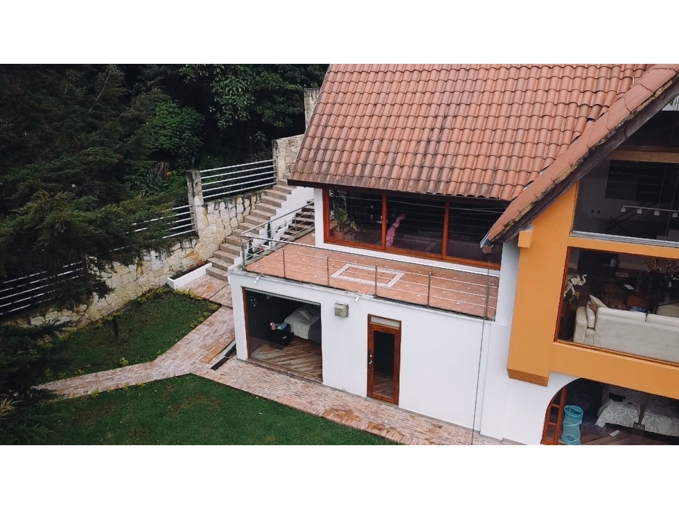 SE ARRIENDA CASA BOSQUE DE PINO 983MTS $ 18.000.000