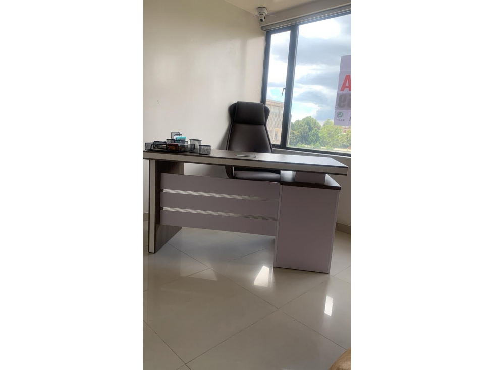 ARRIENDO OFICINA DE 24 MTS, BARRIO SANTA PAULA — foto 3