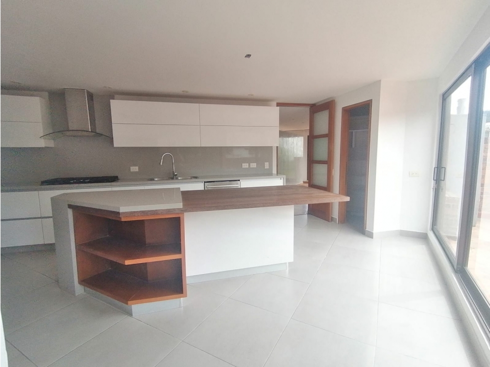 VENTA DE APARTAMENTO DE 350 MTS, BARRIO SANTA ANA ALTA — foto 3