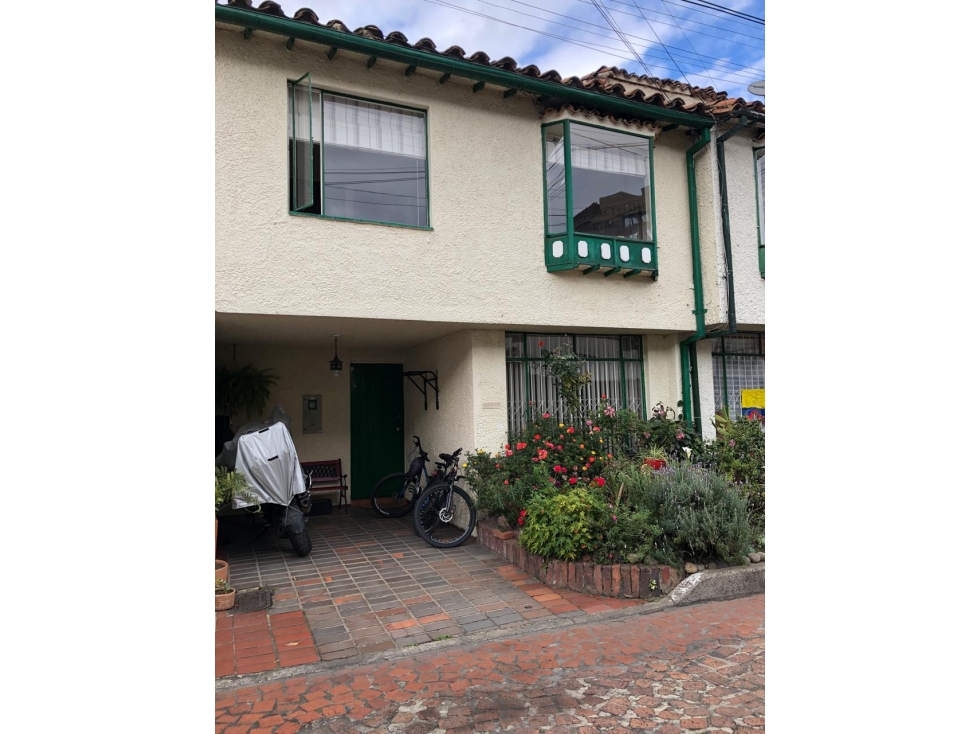 CASA EN VENTA DE 120 MTS, BARRIO LOS ANDES