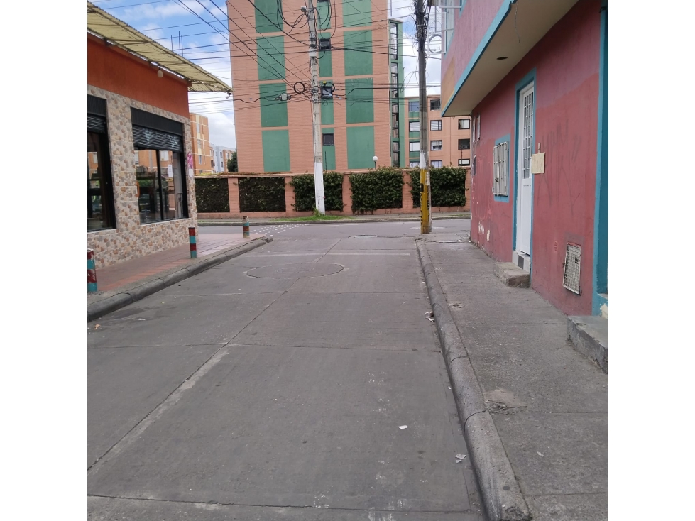 ARRIENDO BODEGA DE 48 MTS, BARRIO SUBA LAS FLORES - 3