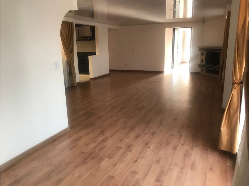 APARTAMENTO EN VENTA DE 162 METROS, BARRIO SANTA MARGARITA — foto 3