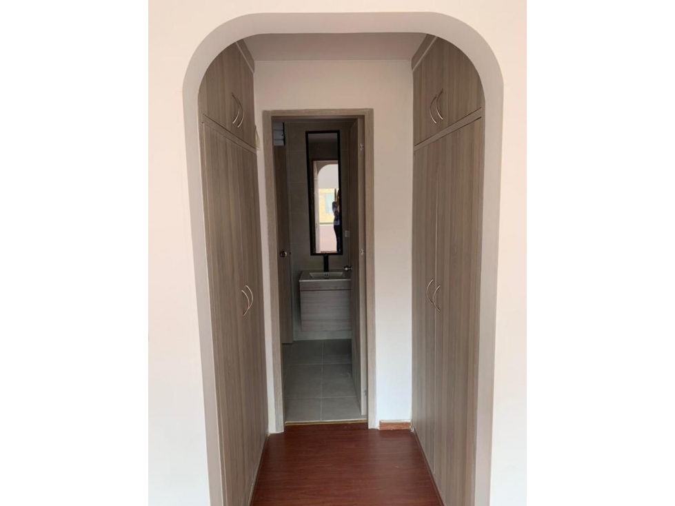 ARRIENDO APARTAMENTO DE 40 METROS, BARRIO SANTA BARABARA - 4