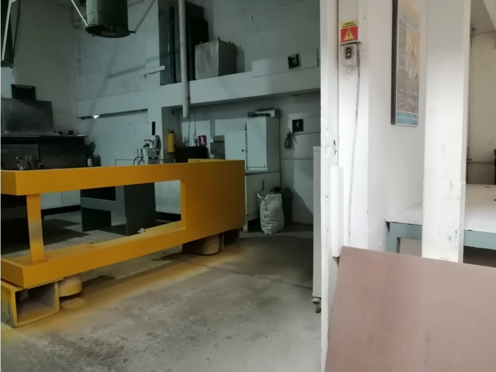 BODEGA EN ARRIENDO DE 840 MTS, BARRIO CIUDAD JARDIN NORTE — foto 3