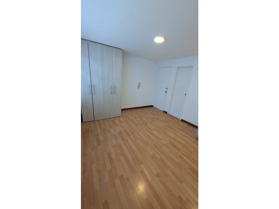 ARRIENDO APARTAESTUDIO CHAPINERO ALTO INCLUIDOS SERVICIOS $ 1.650.000 — foto 3