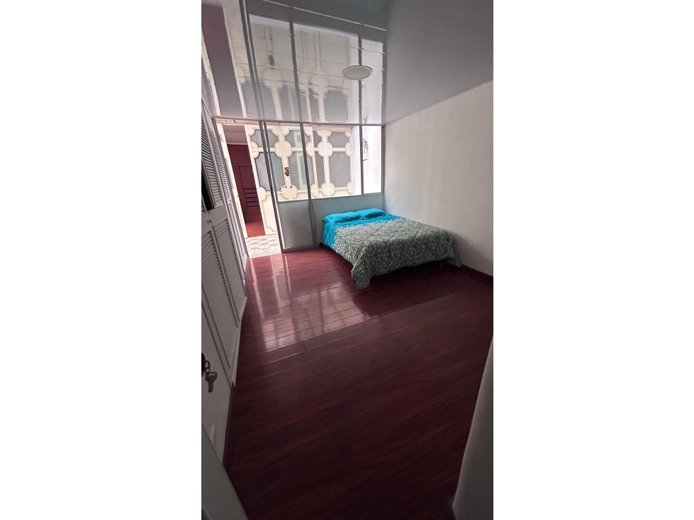 APARTAMNETO EN VENTA DE 131 MTS, BARRIO SANTA BARBARA