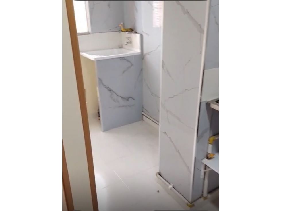 SE ARRIENDA APTO ZIPAQUIRA ZUA CORAL 55 MTS 3 HABITACIONES 1.000.000 - 6