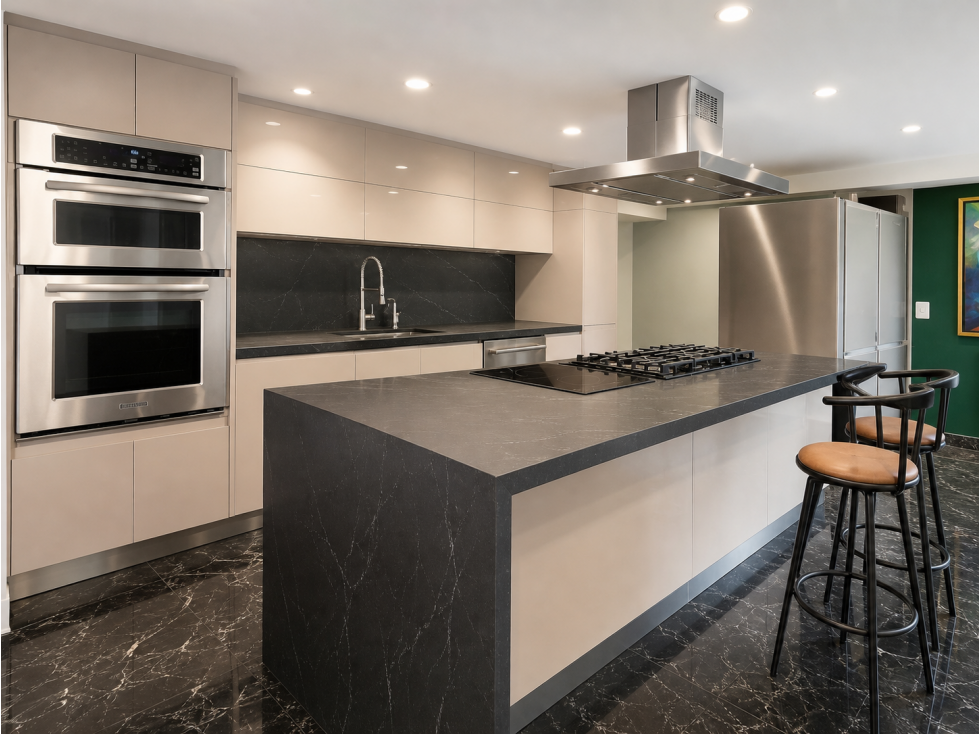 ARRIENDO APARTAMENTO DE 145 MTS, BARRIO SANTA BARBARA