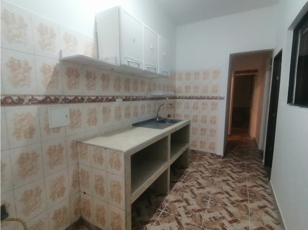 ARRIENDO APARTAMENTO DE 70 MTS, BARRIO BELLAVISTA — foto 4