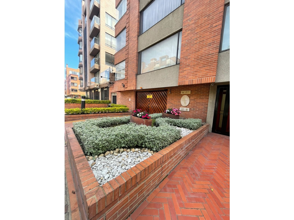 VENTA APTO SANTA BARBARA 200MTS $ 1.200.000.000