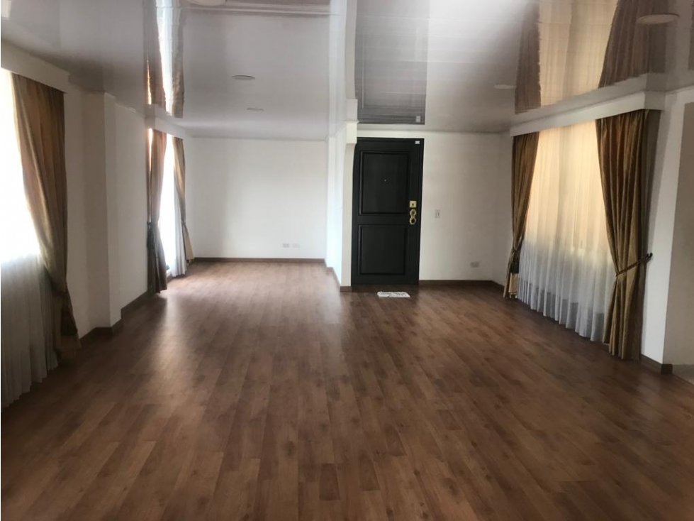 APARTAMENTO EN VENTA DE 162 METROS, BARRIO SANTA MARGARITA — foto 4