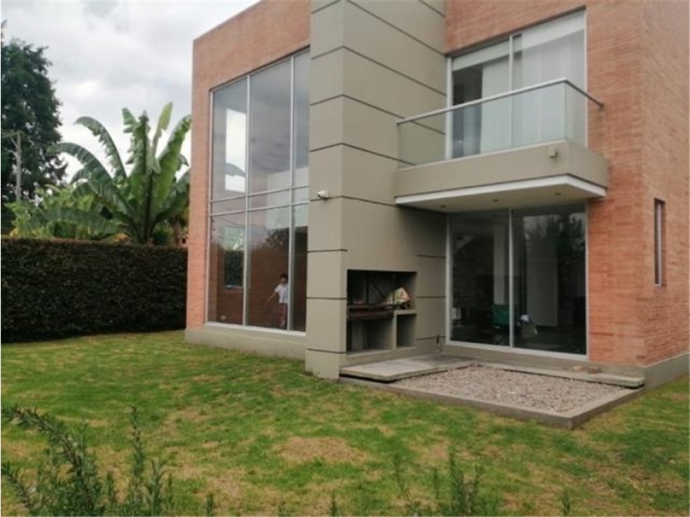 CASA DE 625 METROS, CHIA CUNDINAMARCA