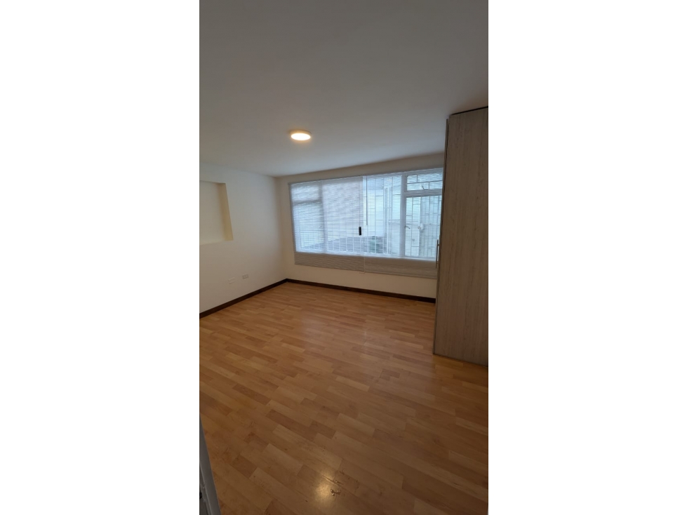 ARRIENDO APARTAESTUDIO CHAPINERO ALTO INCLUIDOS SERVICIOS $ 1.650.000 — foto 4