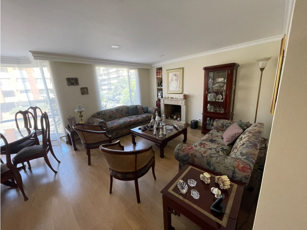 APARTAMENTO EN VENTA DE 114 MTS, BARRIO SANTA BARBARA
