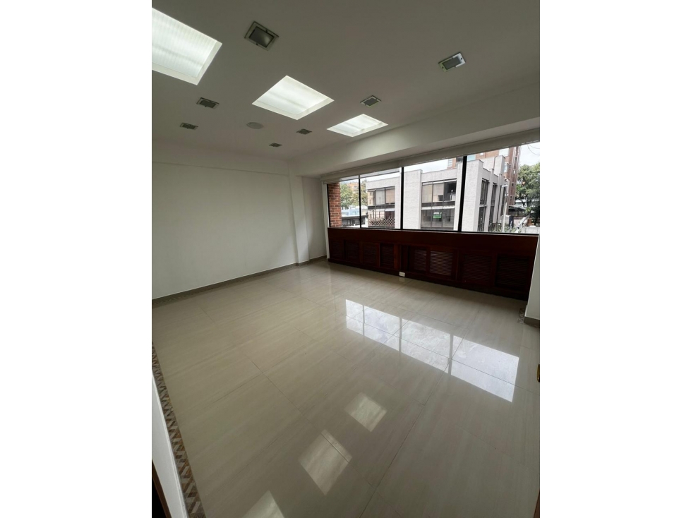 OFICINA DE 200 MTS, BARRIO CHICO NORTE - 5