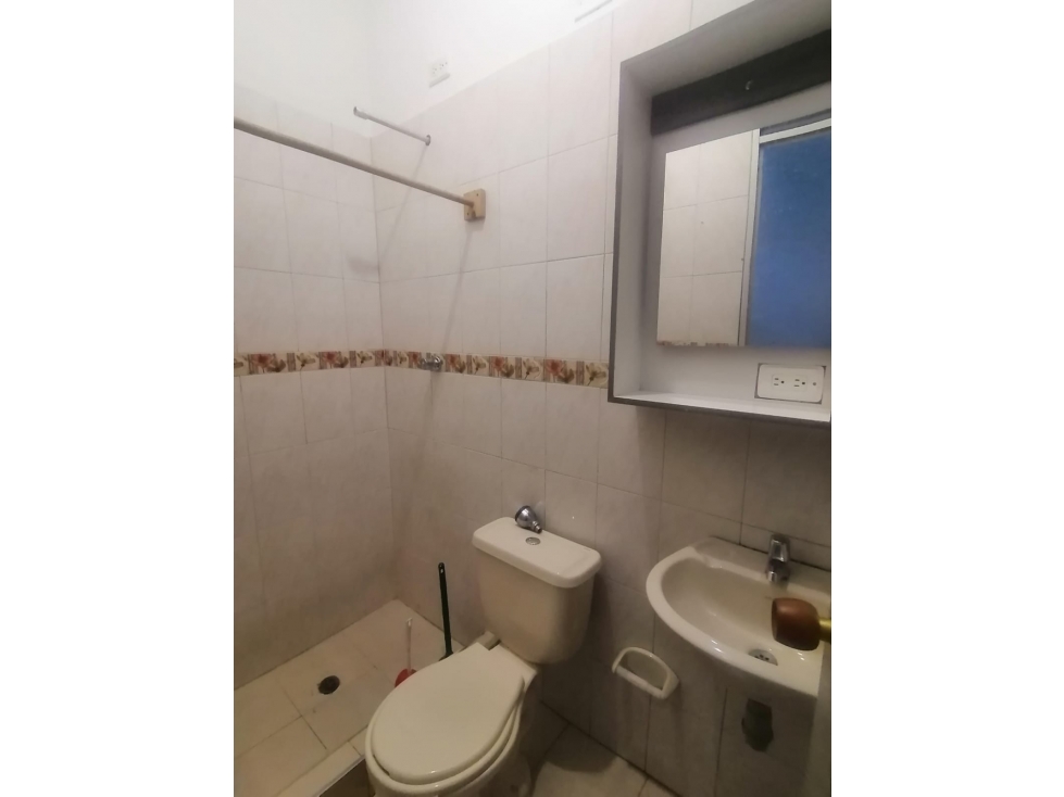 ARRIENDO APARTAMENTO DE 70 MTS, BARRIO BELLAVISTA — foto 5