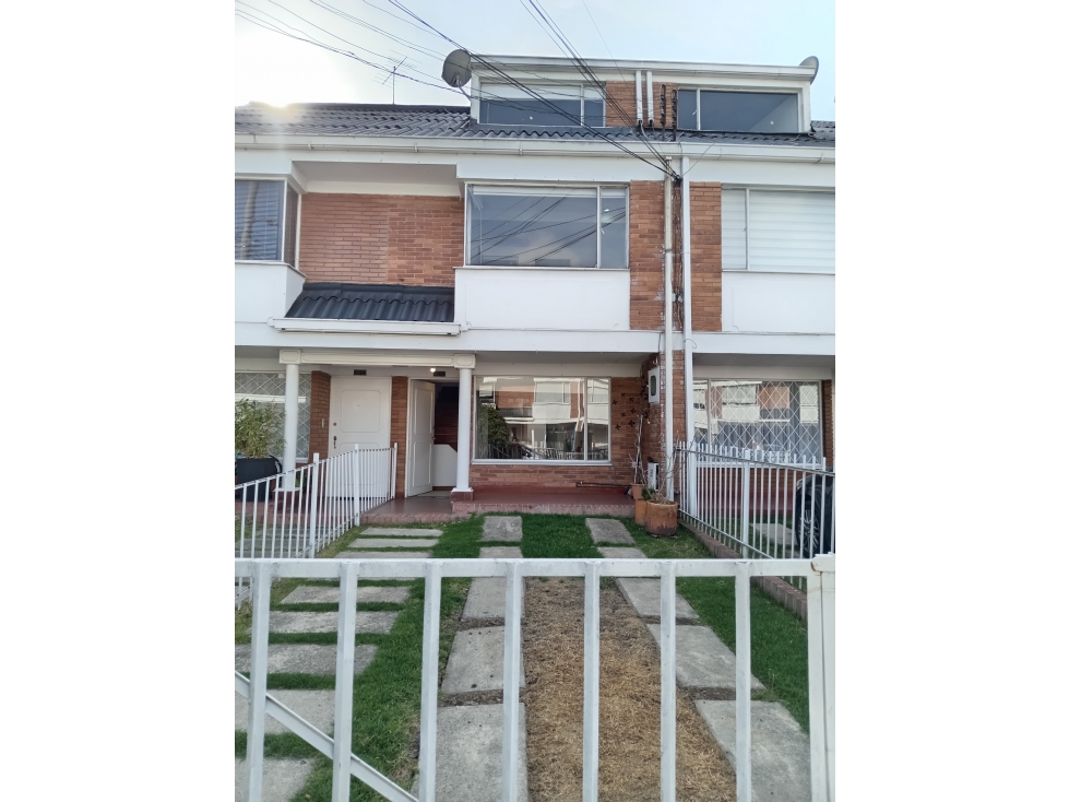VENTA CASA CEDRO BOLIVAR 94MTS $ 550.000.000