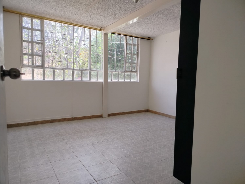 ARRIENDO APARTAMENTO DE 73 METROS, BARRIO SANTA INES — foto 6