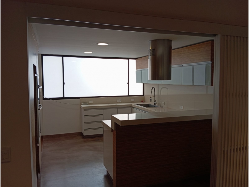 ARRIENDO APARTAMNETO DE 186 MTS, BARRIO ROSALES — foto 6