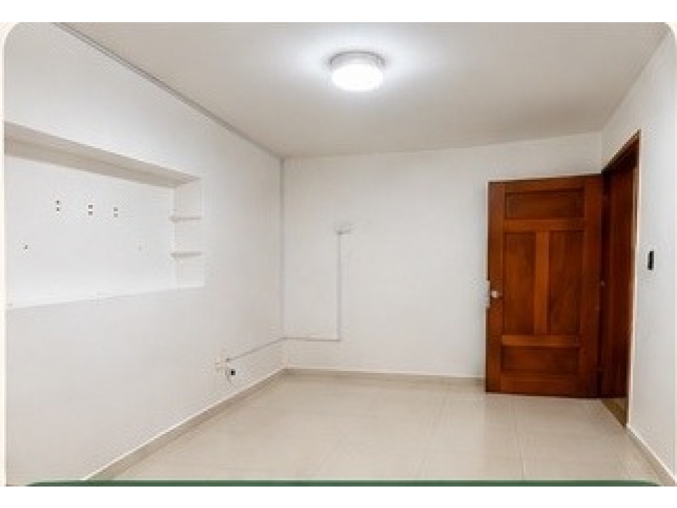 ARRIENDO APARTAMENTO DE 20 MTS, BARRIO LA ESTRADITA