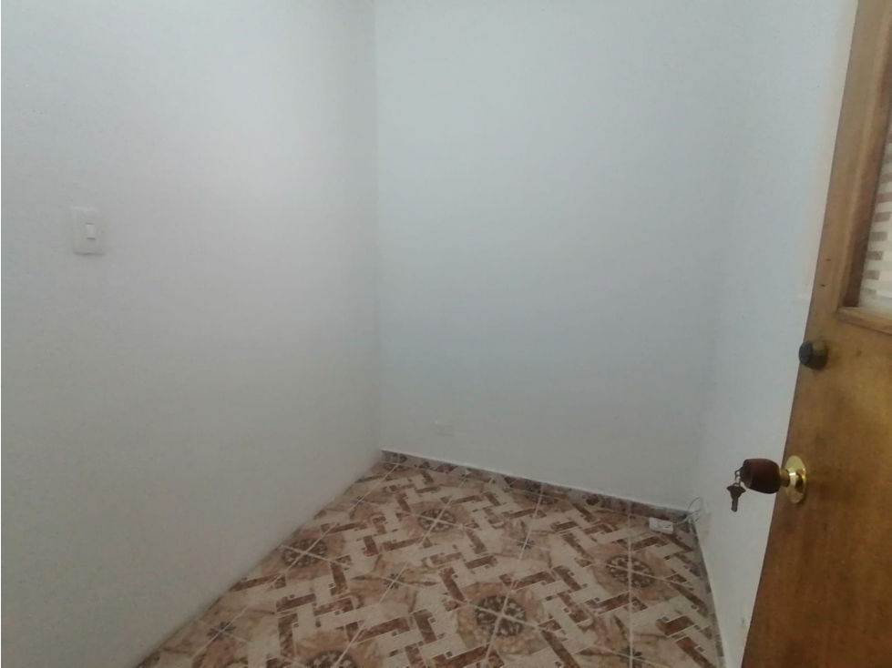 ARRIENDO APARTAMENTO DE 70 MTS, BARRIO BELLAVISTA — foto 6