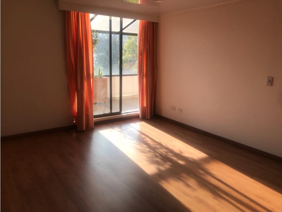 APARTAMENTO EN VENTA DE 162 METROS, BARRIO SANTA MARGARITA — foto 6