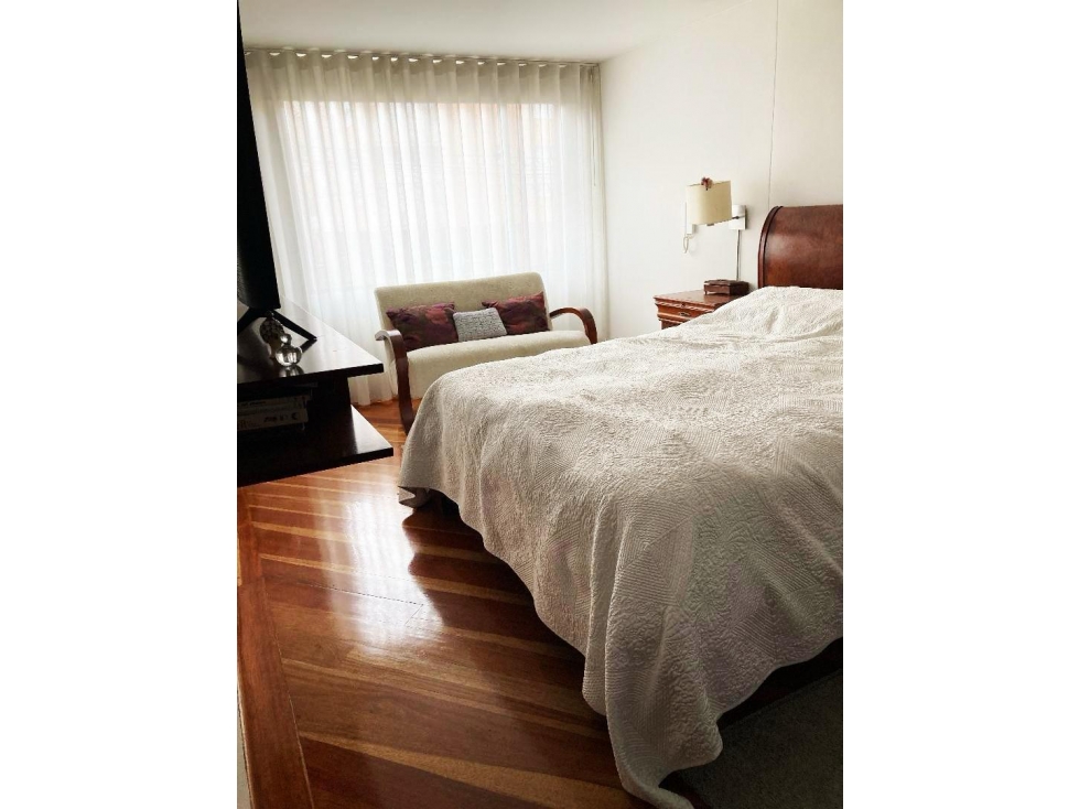 VENTA DE APARTAMENTO DE 140 MTS, BARRIO PUENTE LARGO — foto 6