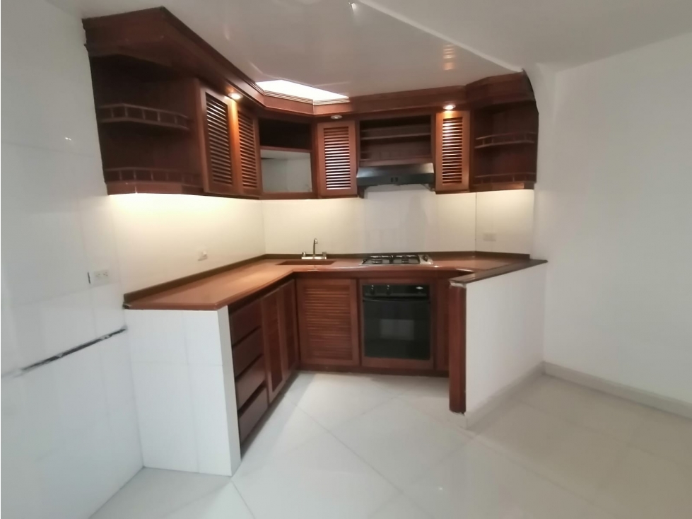CASA EN VENTA DE 113 MTS, BARRIO CHICO NAVARRA