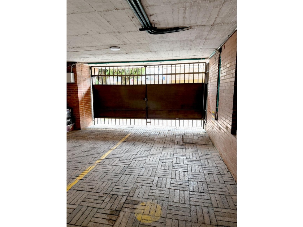 ARRIENDO APTO AMOBLADO ALHAMBRA 50 MTS $ 3.800.000 — foto 6