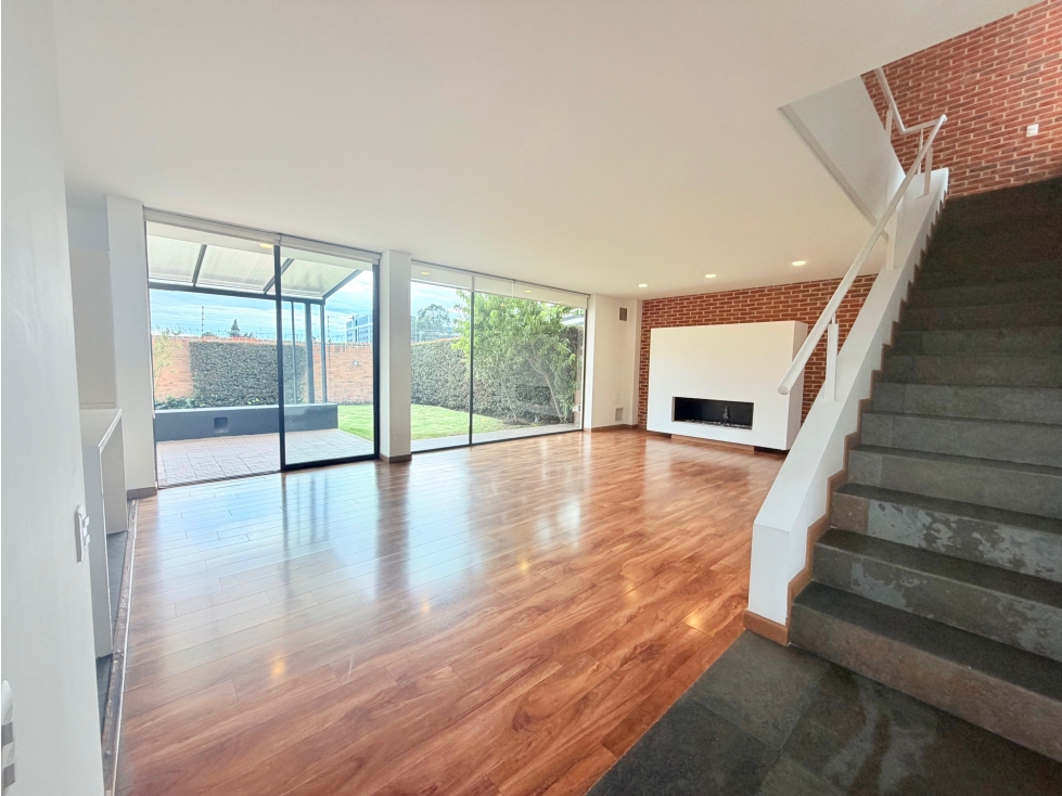ESPECTACULAR CASA CAMPESTRE EN CAJICA — foto 3