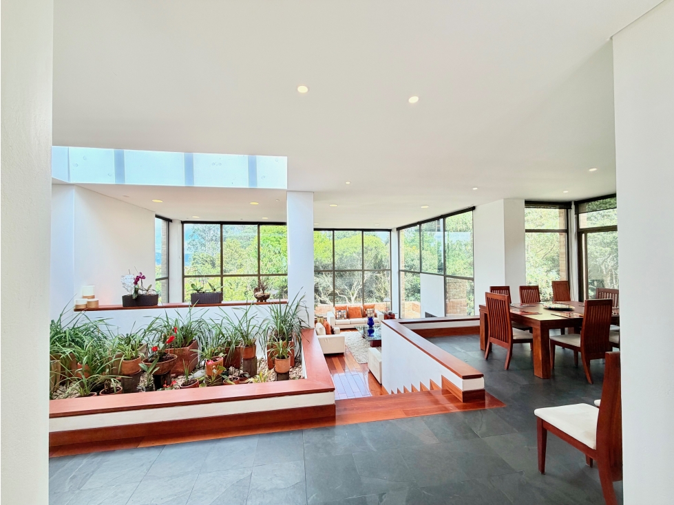EXCLUSIVA CASA EN MEDIO DE LA NATURALEZA - 4