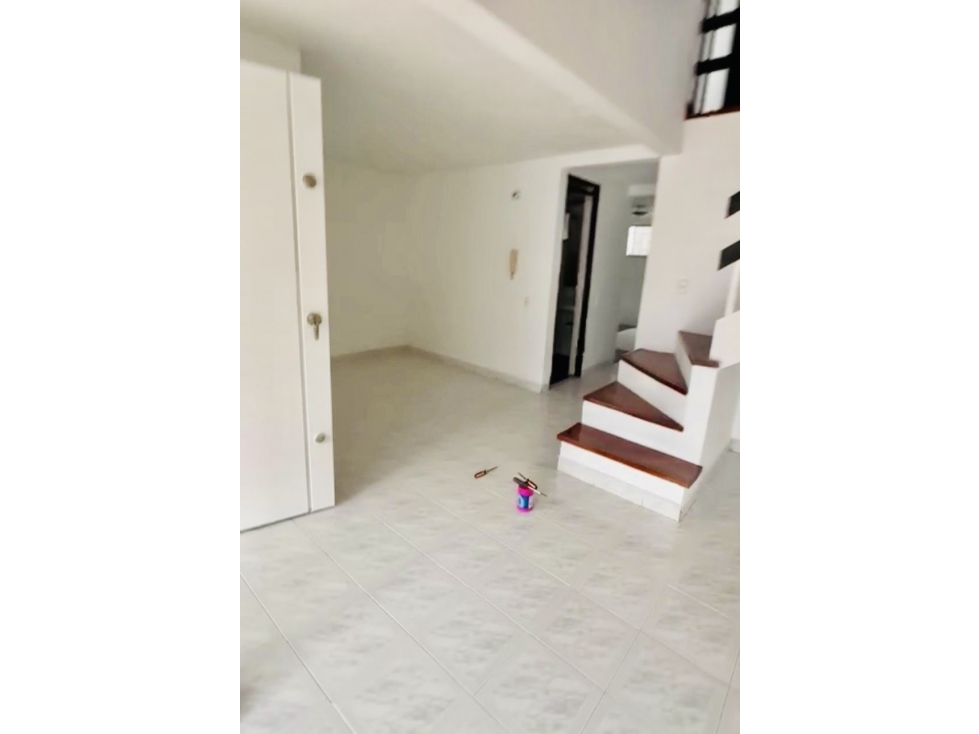 LINDA CASA CLUB HOUSE GIRARDOT - 3