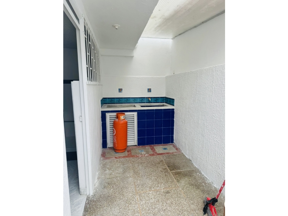 LINDA CASA CLUB HOUSE GIRARDOT - 5