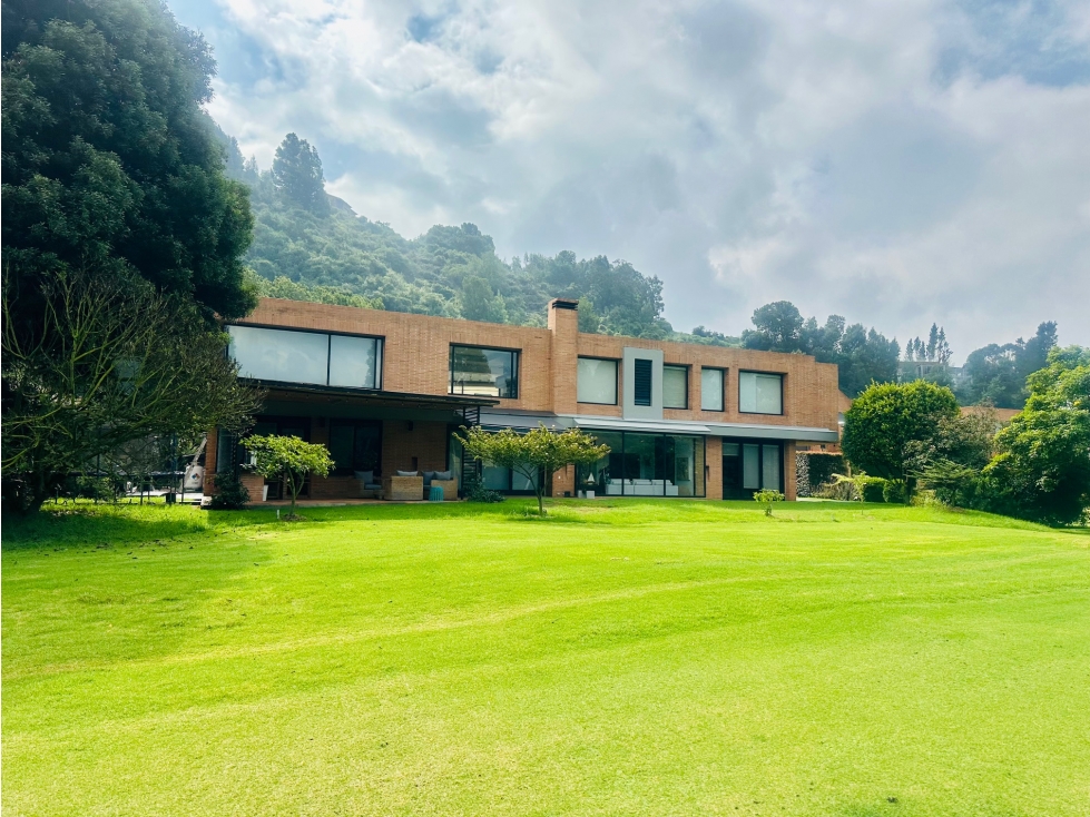 LUJOSA CASA CAMPESTRE