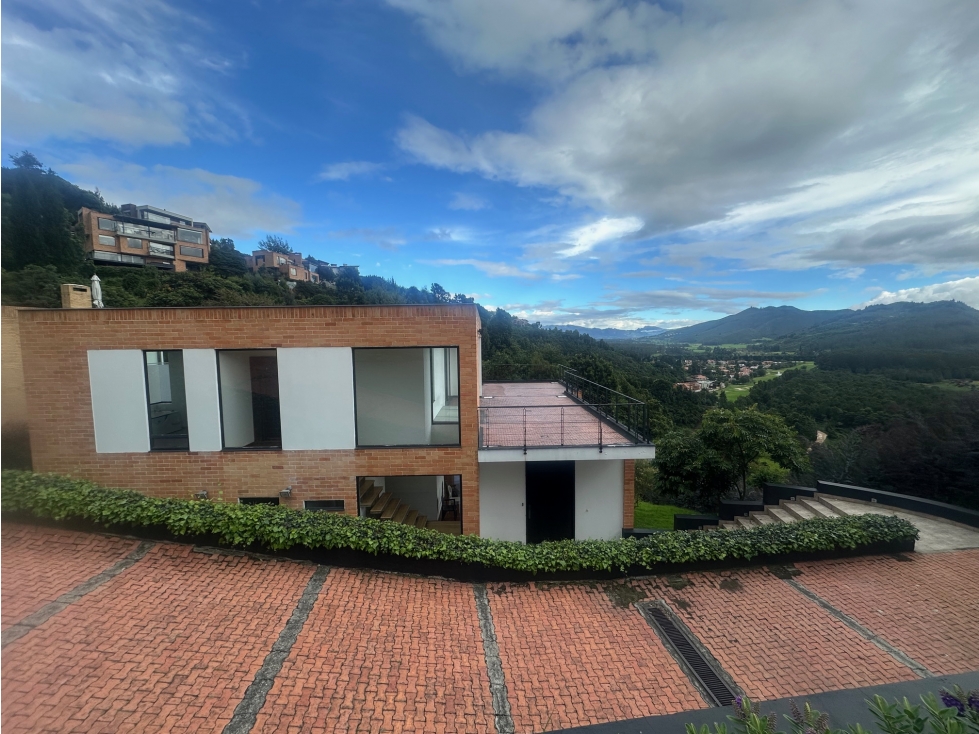 CASA CON ESPECTACULAR VISTA - 3