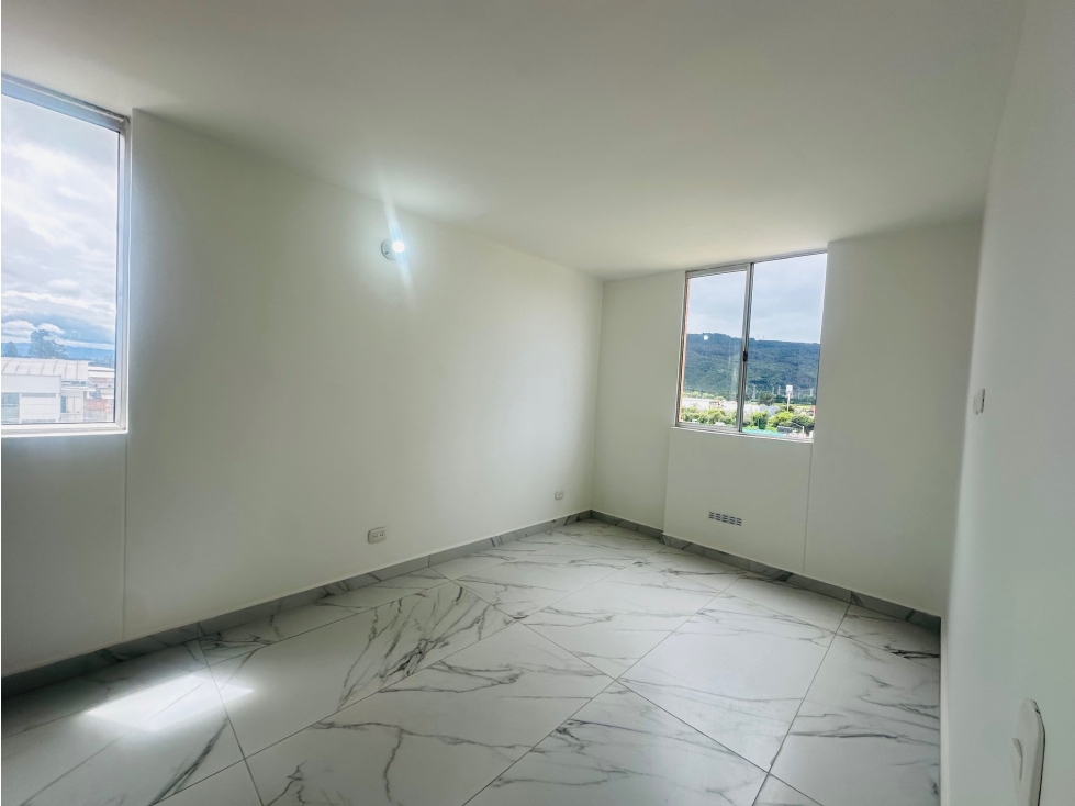 HERMOSO Y NUEVO APARTAMENTO EN LAGOS DE TORCA — foto 6